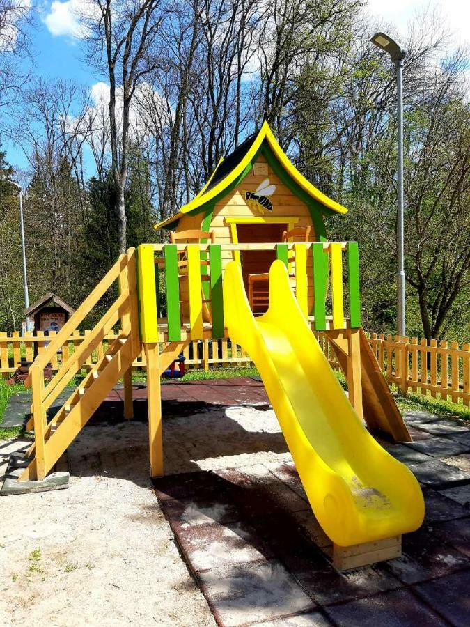 Guesthouse Pri Cebelici Lukovica pri Domzalah ภายนอก รูปภาพ